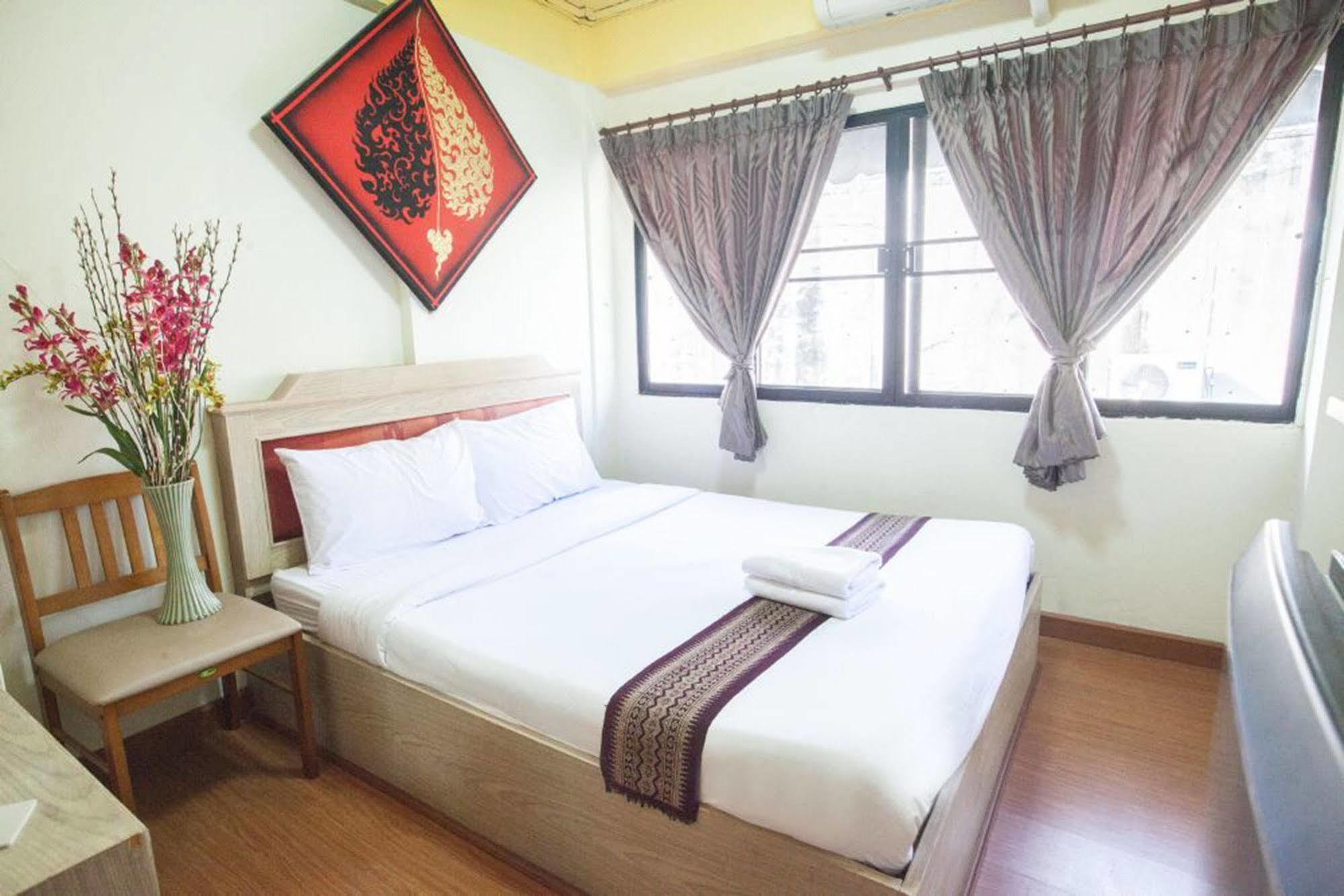 Home Place Hotel Chiang Mai Exterior foto